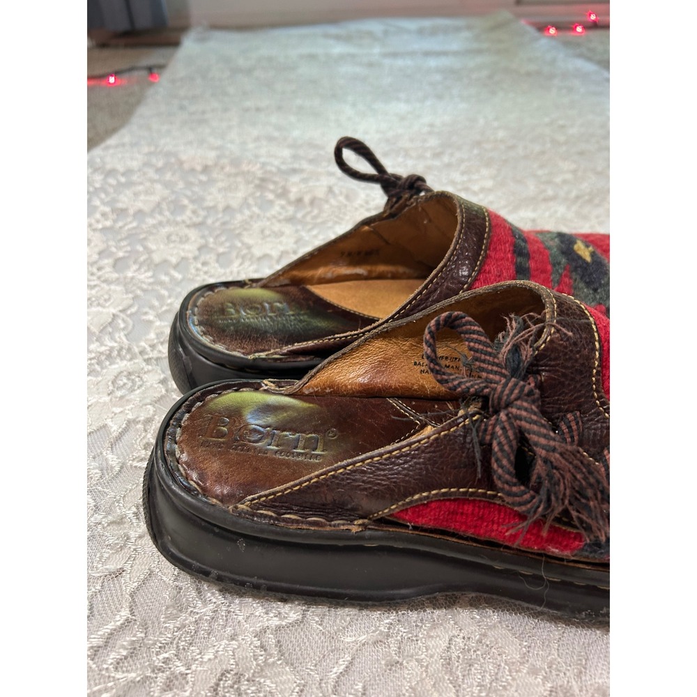 Born Red Wool Southwestern Leather Mules Clogs 9 Tribal Aztec Boho Rustic Fall - Picture 9 of 11